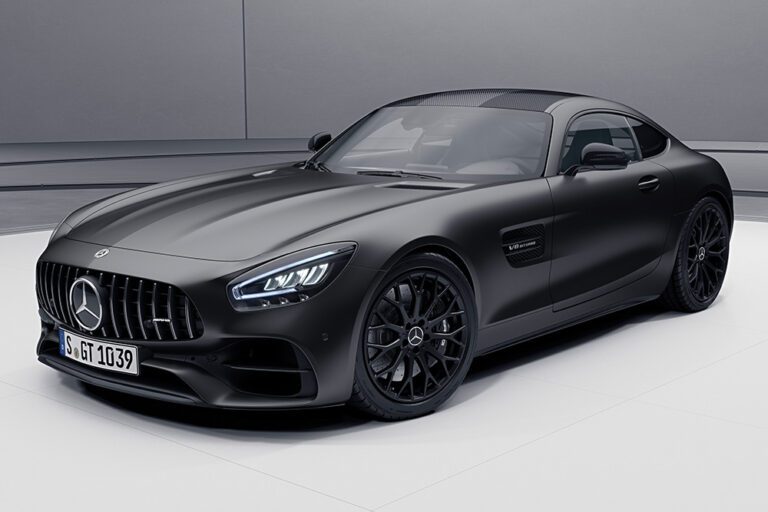 2021-Mercedes-AMG-GT-Coupe-Roadster-stuff-detective