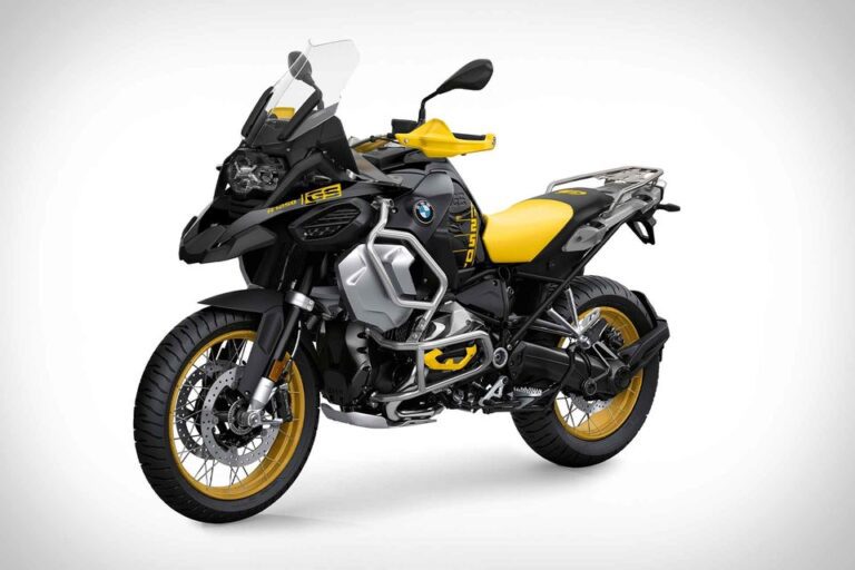 2021-BMW-R-1250-GS-Adventure-Motorcycle-Stuff-Detective