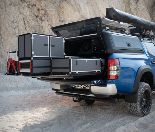 expedition truck