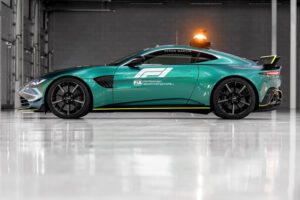 Aston-Martin-DBX-And-Vantage-F1-Safety-And-Medical-Cars-Stuff-Detective