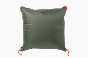Ikea-Wearable-Pillow-Quilt-Stuff-Detective
