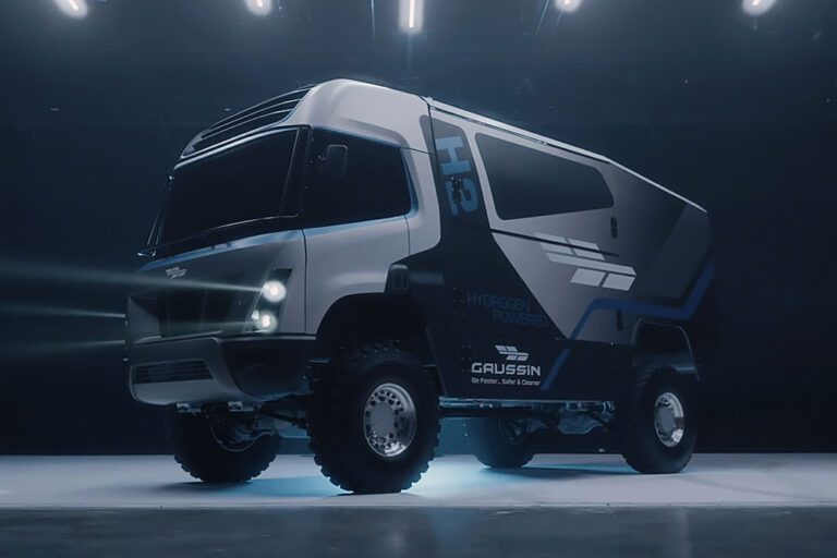 Gaussin-H2-Hydrogen-Dakar-Racing-Truck-Stuff-Detective-1