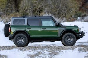 2022-Ford-Bronco-Everglades-Special-Edition-Stuff-Detective-3