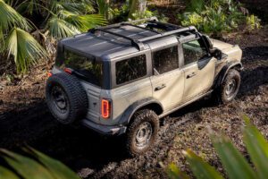 2022-Ford-Bronco-Everglades-Special-Edition-Stuff-Detective-7
