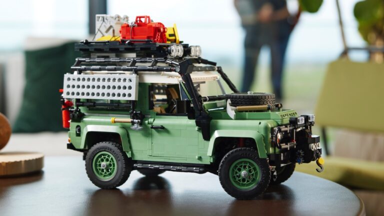 LEGO Land Rover