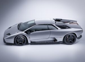 Unveiling the Eccentrica Car: A Remarkable Lamborghini Diablo Restomod