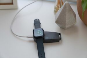 qCharge 2.0 Portable Apple Watch Charger