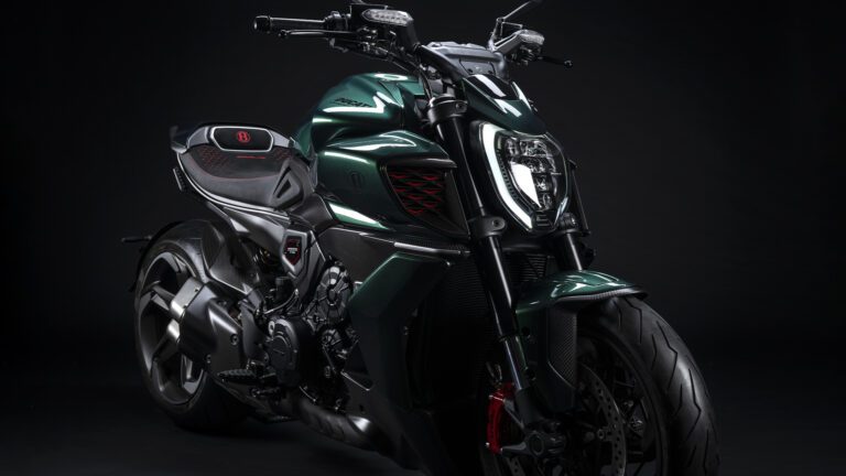 Ducati Diavel for Bentley Motorcycle
