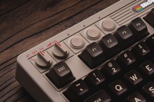 8BitDo Retro Mechanical Keyboard C64 Edition